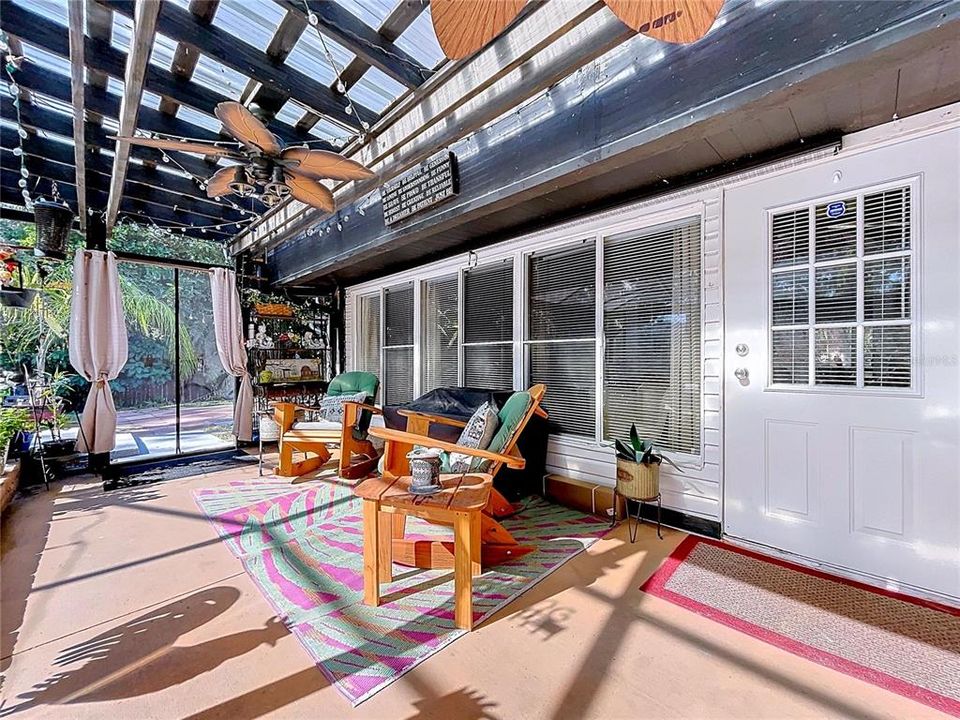 For Sale: $525,000 (4 beds, 2 baths, 1886 Square Feet)