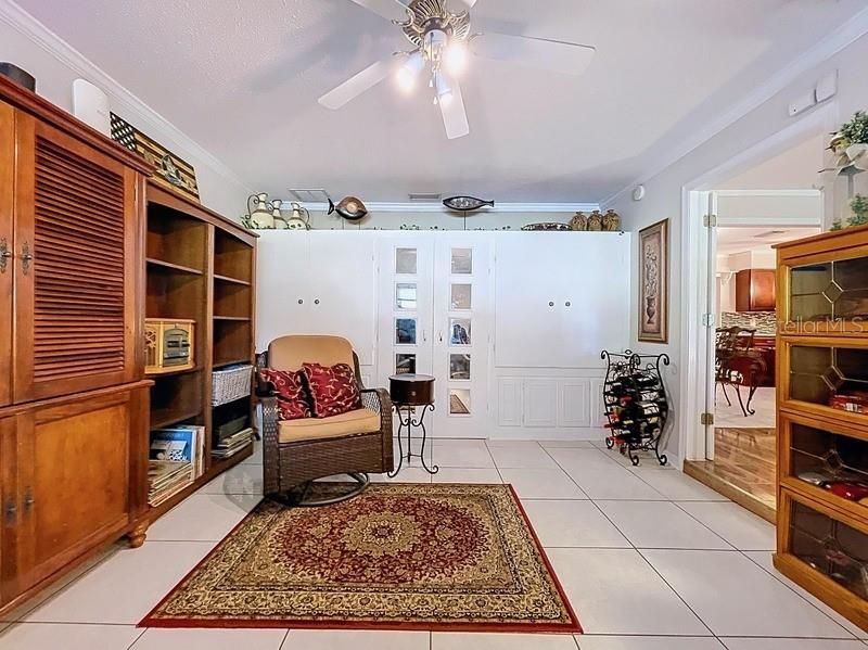 For Sale: $525,000 (4 beds, 2 baths, 1886 Square Feet)