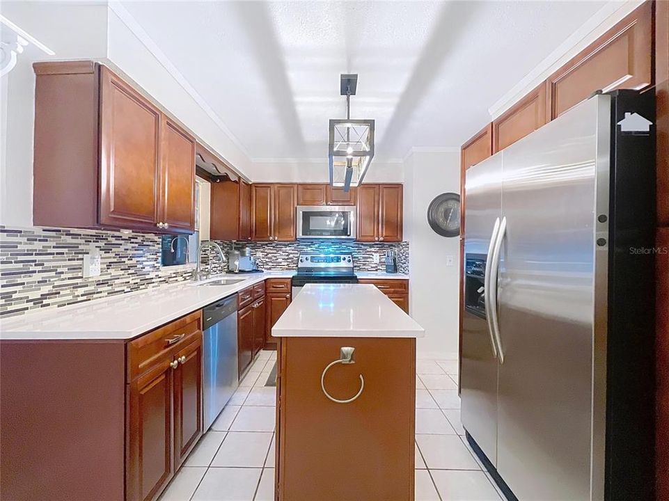 For Sale: $525,000 (4 beds, 2 baths, 1886 Square Feet)