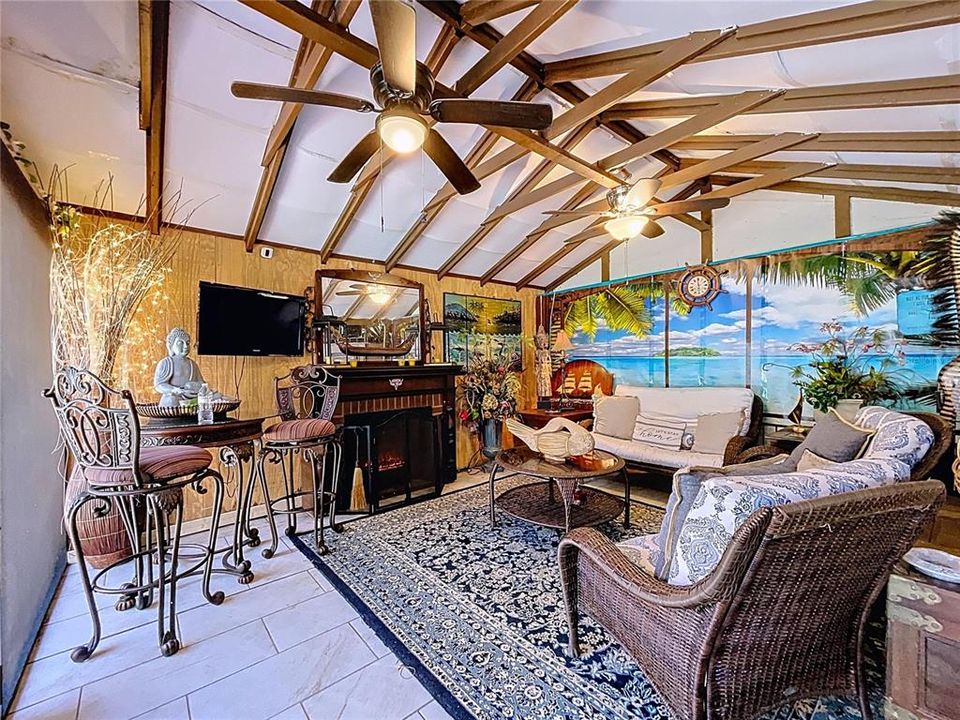 For Sale: $525,000 (4 beds, 2 baths, 1886 Square Feet)