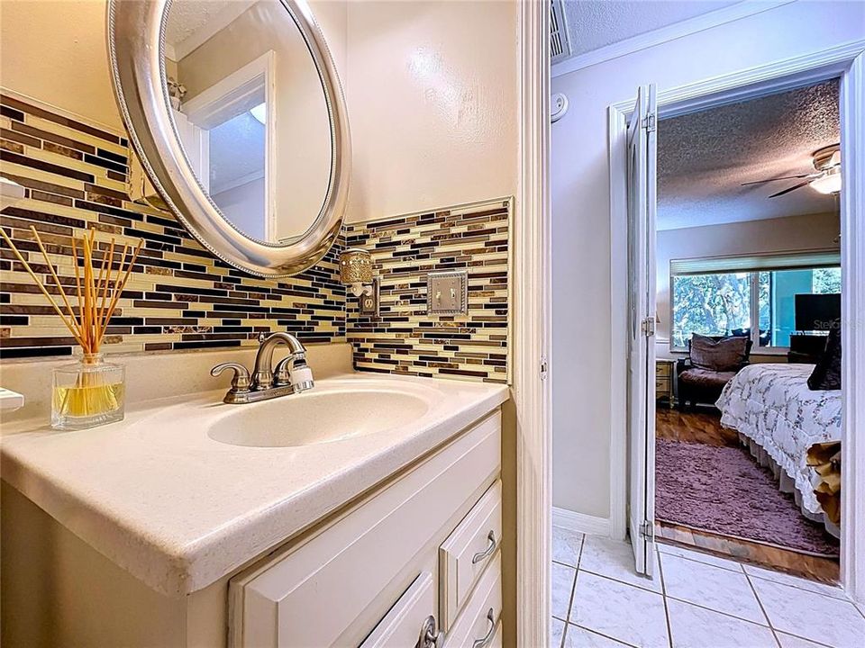 For Sale: $525,000 (4 beds, 2 baths, 1886 Square Feet)