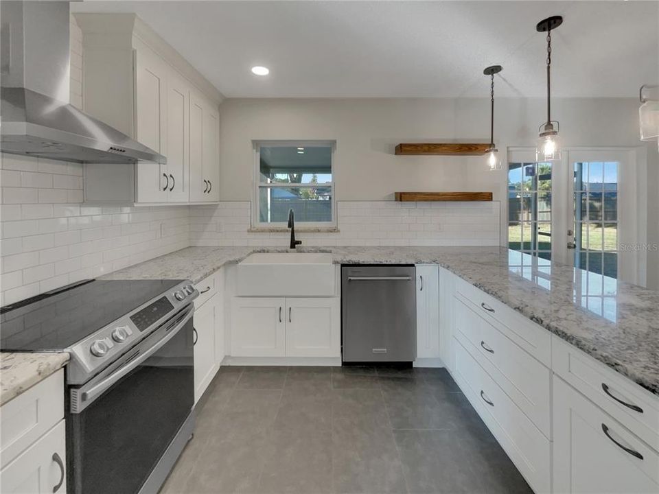 For Sale: $343,000 (3 beds, 2 baths, 1454 Square Feet)