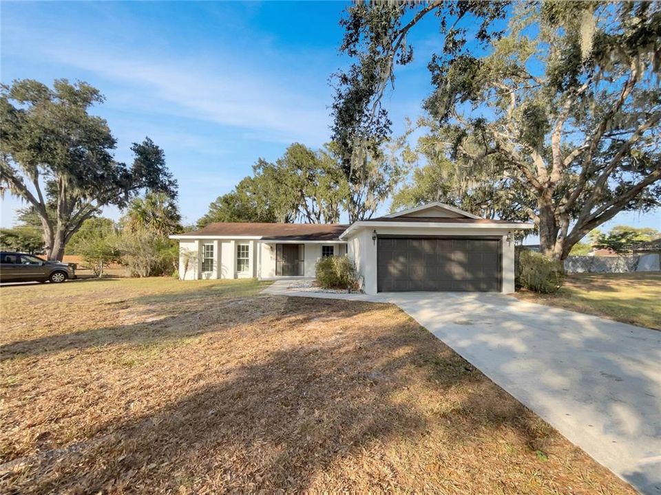 For Sale: $343,000 (3 beds, 2 baths, 1454 Square Feet)