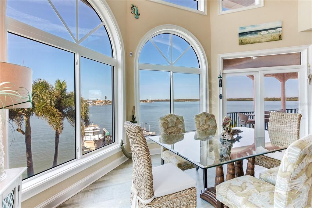 待售: $2,695,000 (4 贝兹, 3 浴室, 3768 平方英尺)