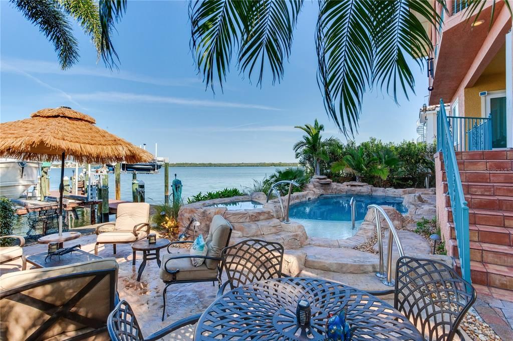 待售: $2,695,000 (4 贝兹, 3 浴室, 3768 平方英尺)