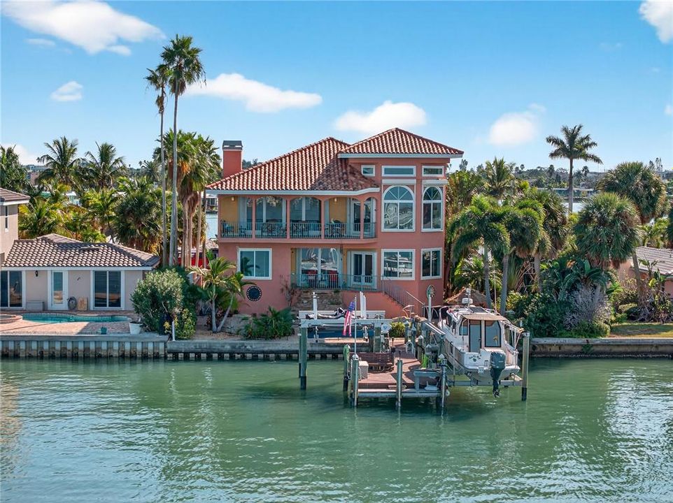 待售: $2,695,000 (4 贝兹, 3 浴室, 3768 平方英尺)