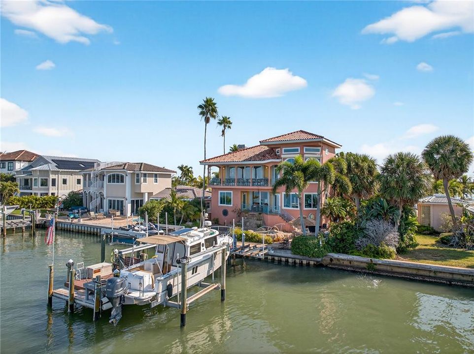 待售: $2,695,000 (4 贝兹, 3 浴室, 3768 平方英尺)