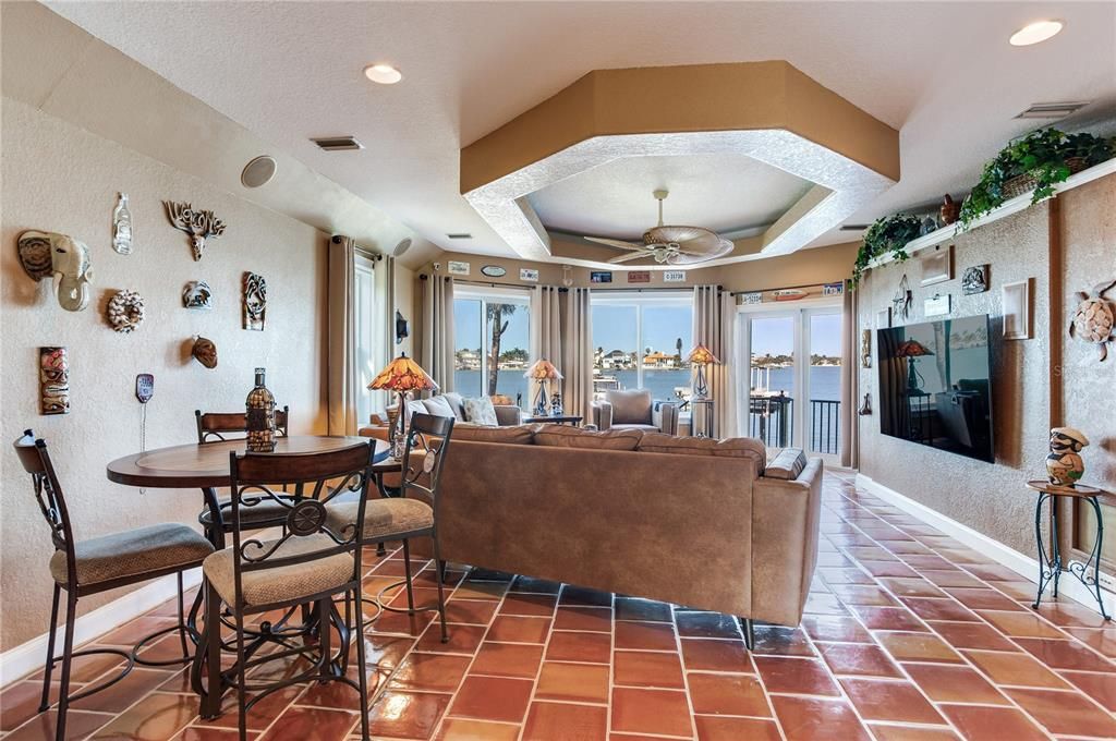 待售: $2,695,000 (4 贝兹, 3 浴室, 3768 平方英尺)