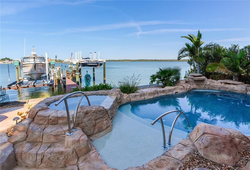 待售: $2,695,000 (4 贝兹, 3 浴室, 3768 平方英尺)