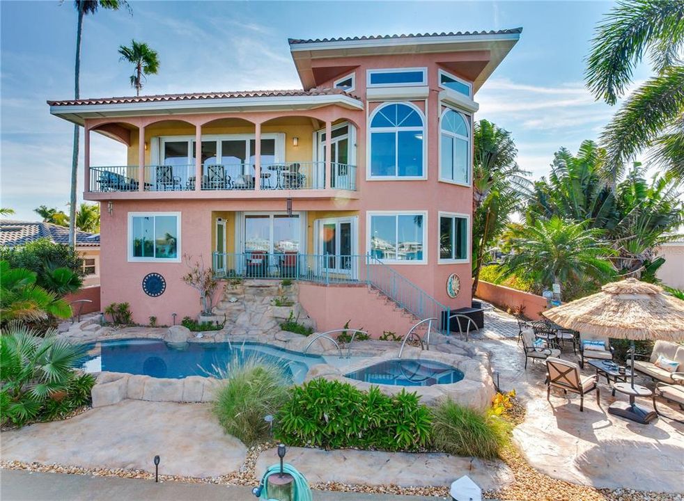 待售: $2,695,000 (4 贝兹, 3 浴室, 3768 平方英尺)