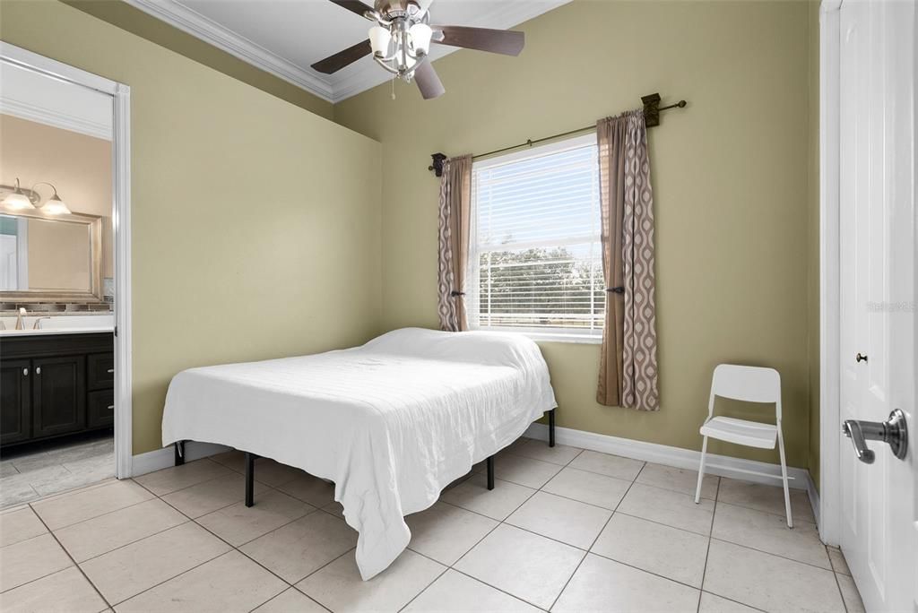 For Sale: $3,000,000 (6 beds, 4 baths, 6232 Square Feet)