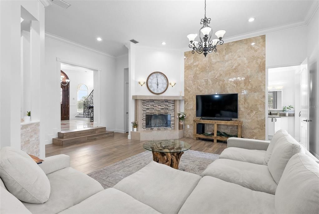 For Sale: $3,000,000 (6 beds, 4 baths, 6232 Square Feet)