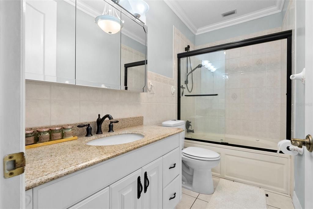 For Sale: $3,000,000 (6 beds, 4 baths, 6232 Square Feet)