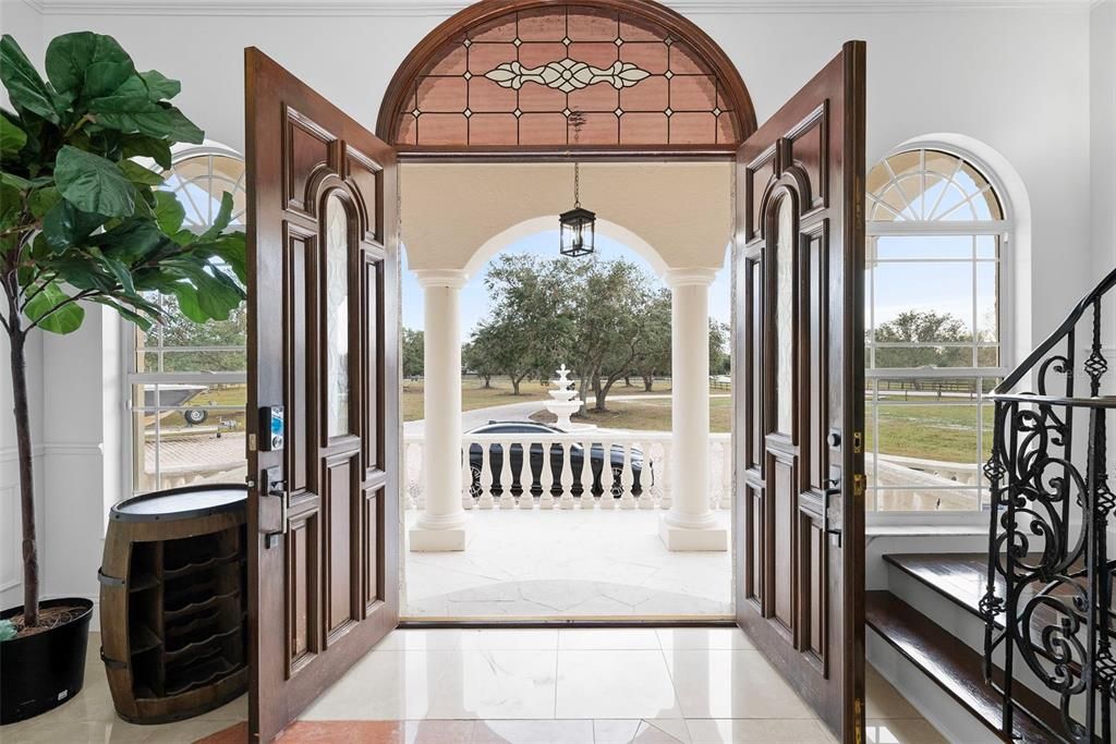 For Sale: $3,000,000 (6 beds, 4 baths, 6232 Square Feet)