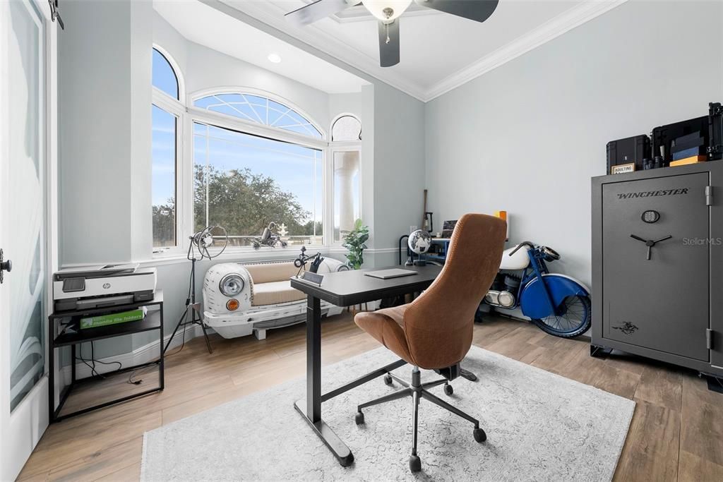 For Sale: $3,000,000 (6 beds, 4 baths, 6232 Square Feet)