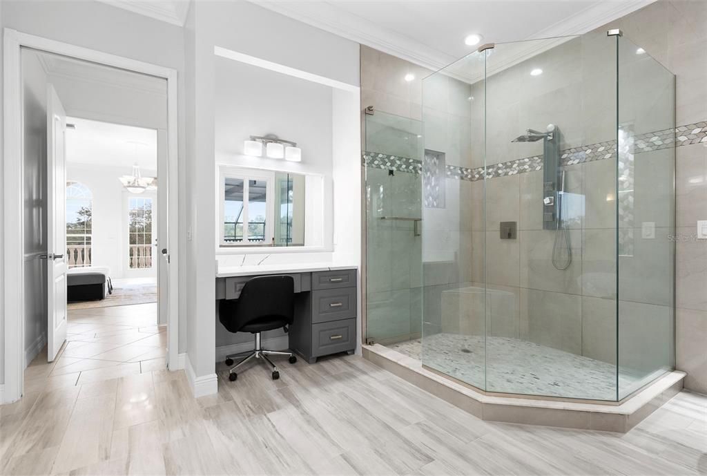 For Sale: $3,000,000 (6 beds, 4 baths, 6232 Square Feet)