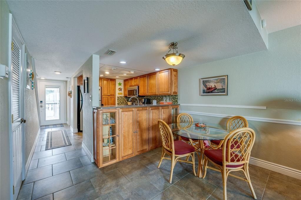 En Venta: $289,000 (2 camas, 2 baños, 1205 Pies cuadrados)