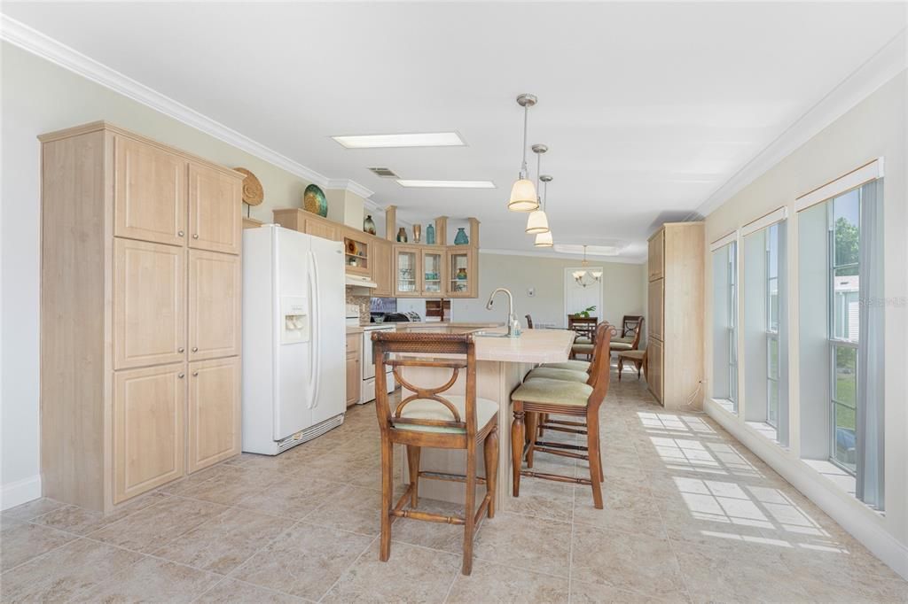 待售: $219,900 (3 贝兹, 2 浴室, 1860 平方英尺)