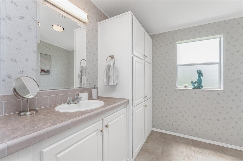 待售: $219,900 (3 贝兹, 2 浴室, 1860 平方英尺)