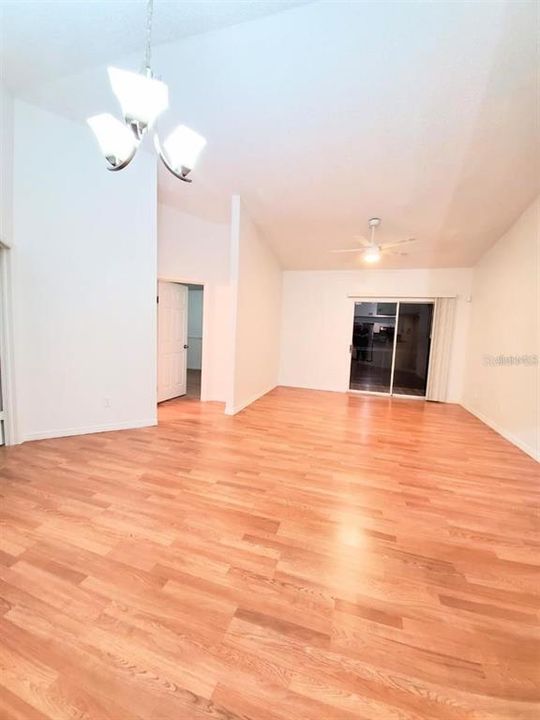 В аренду: $1,500 (3 спален, 2 ванн, 1158 Квадратных фут)