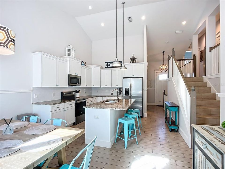 For Sale: $1,495,000 (4 beds, 3 baths, 1474 Square Feet)