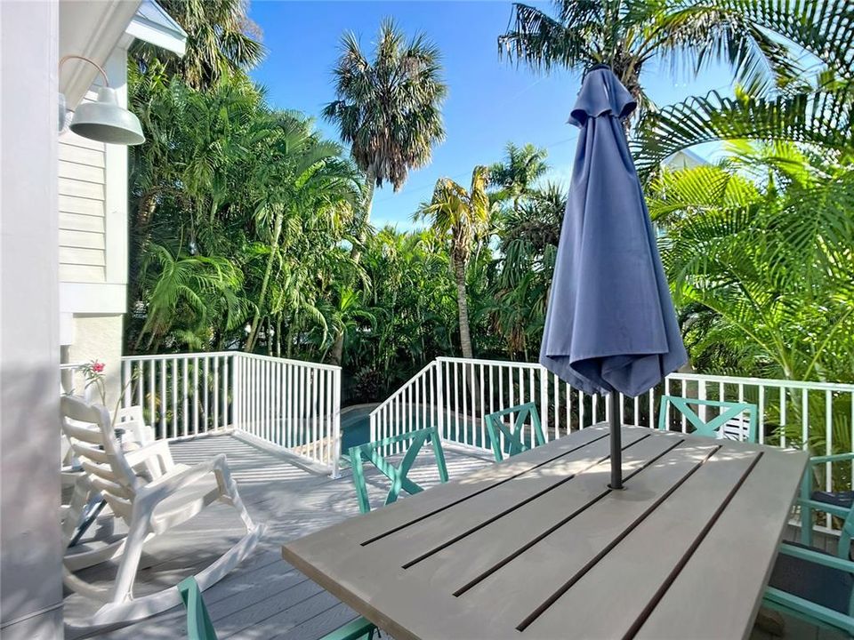 For Sale: $1,495,000 (4 beds, 3 baths, 1474 Square Feet)