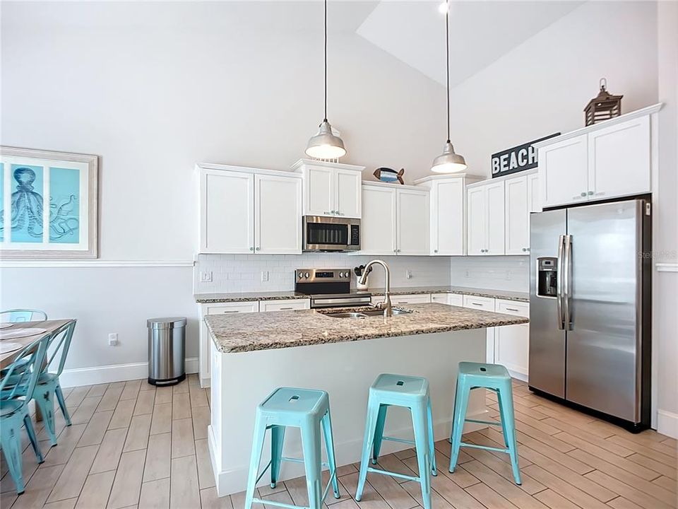 For Sale: $1,495,000 (4 beds, 3 baths, 1474 Square Feet)