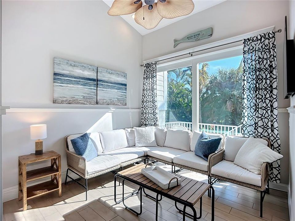 For Sale: $1,495,000 (4 beds, 3 baths, 1474 Square Feet)