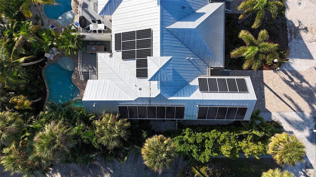 For Sale: $1,495,000 (4 beds, 3 baths, 1474 Square Feet)