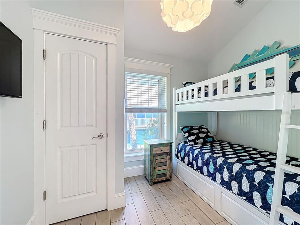 For Sale: $1,495,000 (4 beds, 3 baths, 1474 Square Feet)