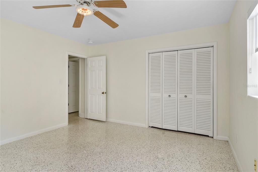 В аренду: $4,200 (4 спален, 2 ванн, 2368 Квадратных фут)