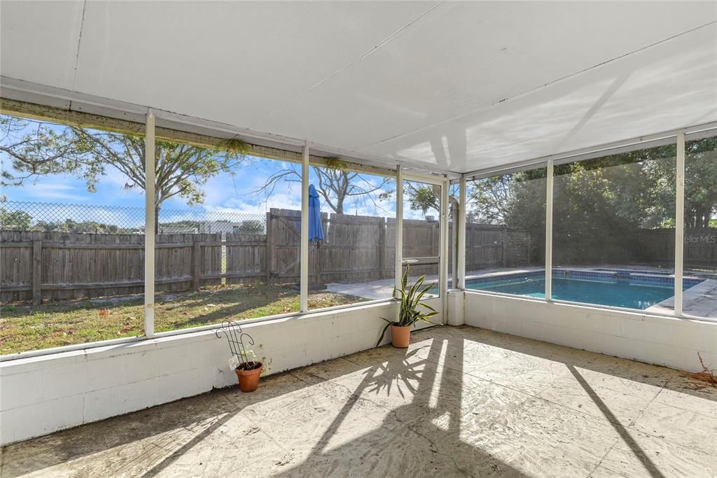 В аренду: $4,200 (4 спален, 2 ванн, 2368 Квадратных фут)