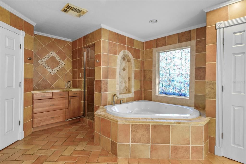 В аренду: $4,200 (4 спален, 2 ванн, 2368 Квадратных фут)