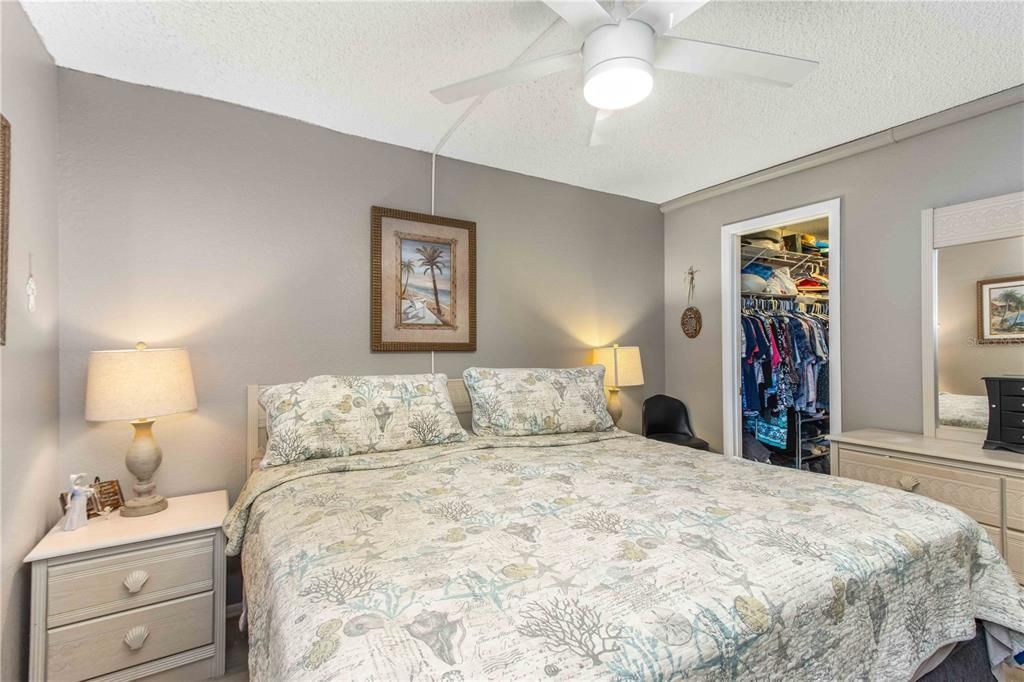 На продажу: $319,000 (1 спален, 1 ванн, 760 Квадратных фут)