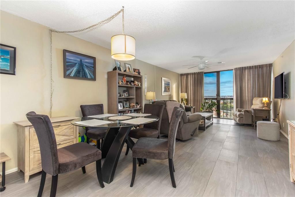 На продажу: $319,000 (1 спален, 1 ванн, 760 Квадратных фут)