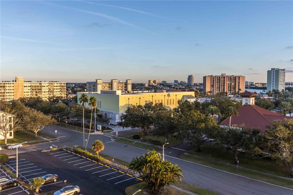 На продажу: $319,000 (1 спален, 1 ванн, 760 Квадратных фут)