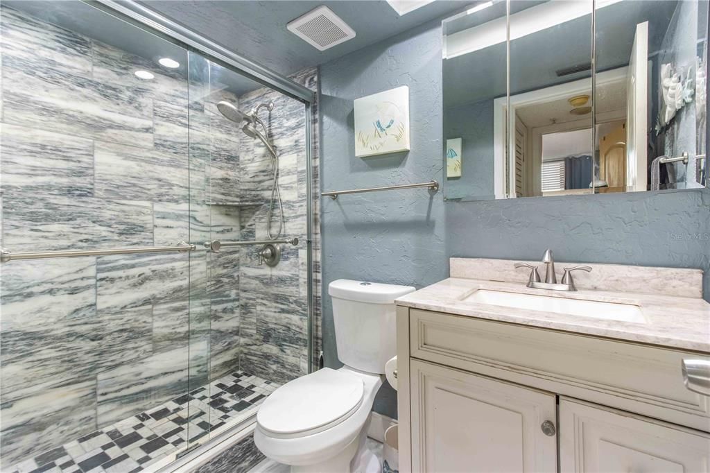 На продажу: $319,000 (1 спален, 1 ванн, 760 Квадратных фут)