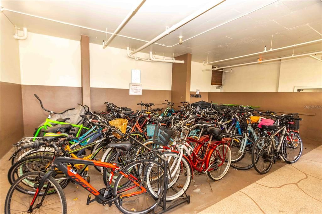 На продажу: $319,000 (1 спален, 1 ванн, 760 Квадратных фут)