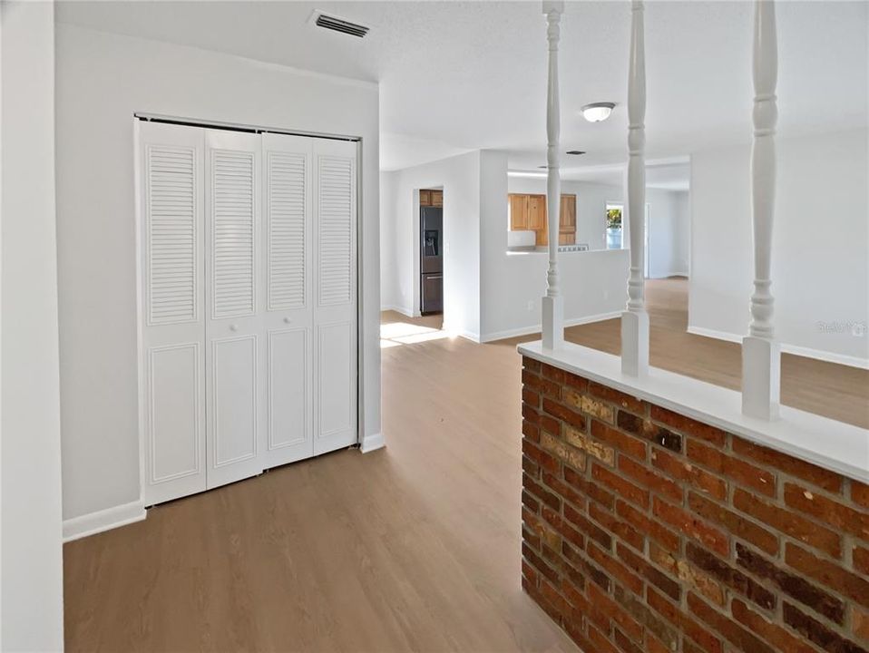 На продажу: $256,000 (3 спален, 2 ванн, 1499 Квадратных фут)