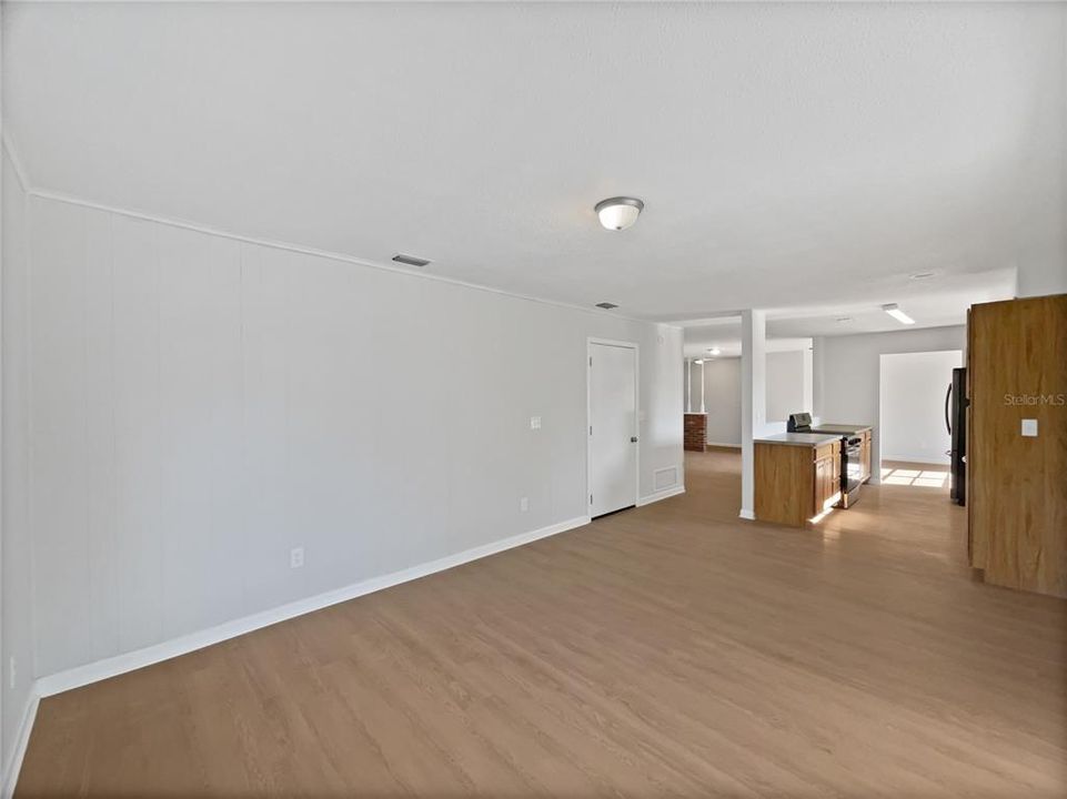 На продажу: $256,000 (3 спален, 2 ванн, 1499 Квадратных фут)