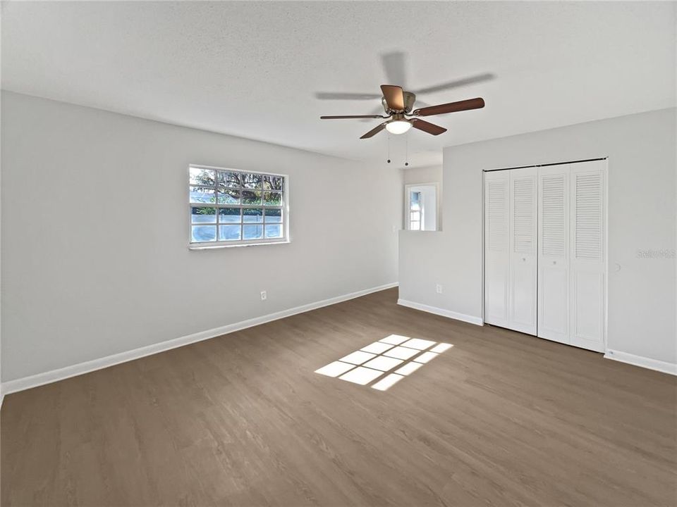 На продажу: $256,000 (3 спален, 2 ванн, 1499 Квадратных фут)