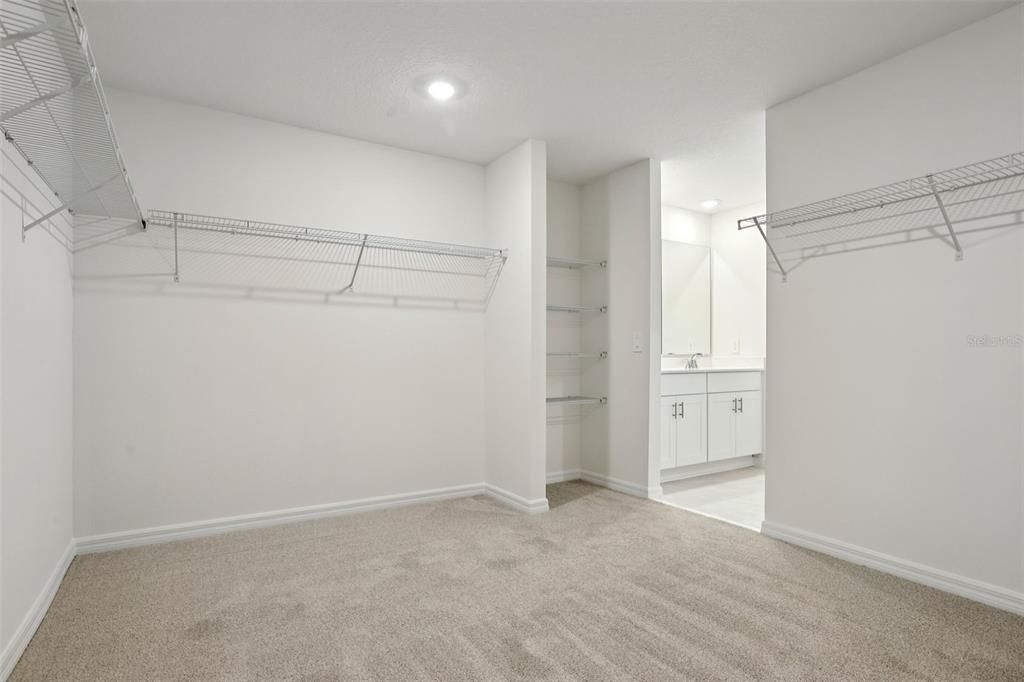 For Sale: $452,975 (4 beds, 3 baths, 2631 Square Feet)