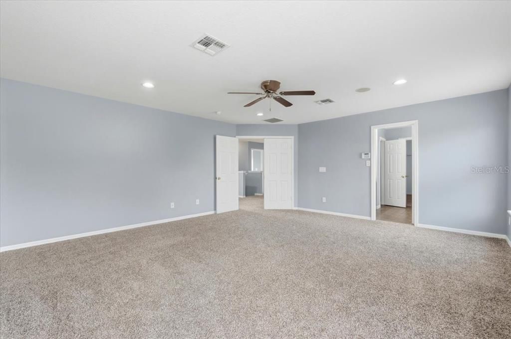 На продажу: $365,000 (3 спален, 2 ванн, 2560 Квадратных фут)