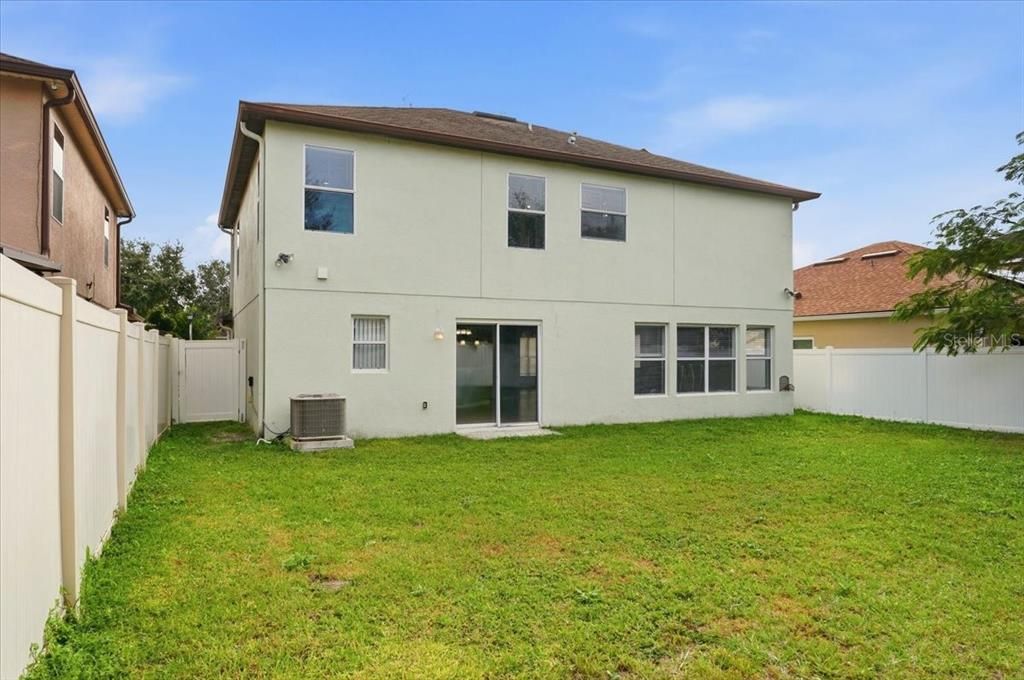 На продажу: $365,000 (3 спален, 2 ванн, 2560 Квадратных фут)