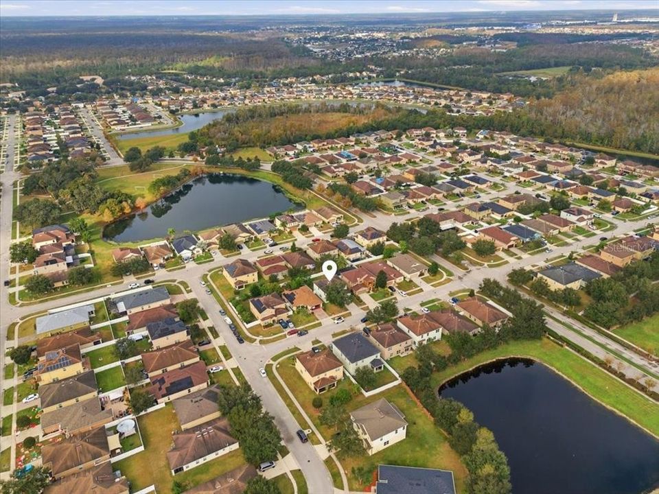 На продажу: $365,000 (3 спален, 2 ванн, 2560 Квадратных фут)