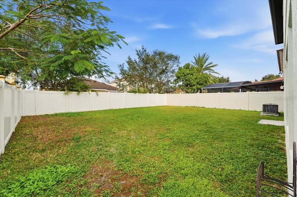 На продажу: $365,000 (3 спален, 2 ванн, 2560 Квадратных фут)