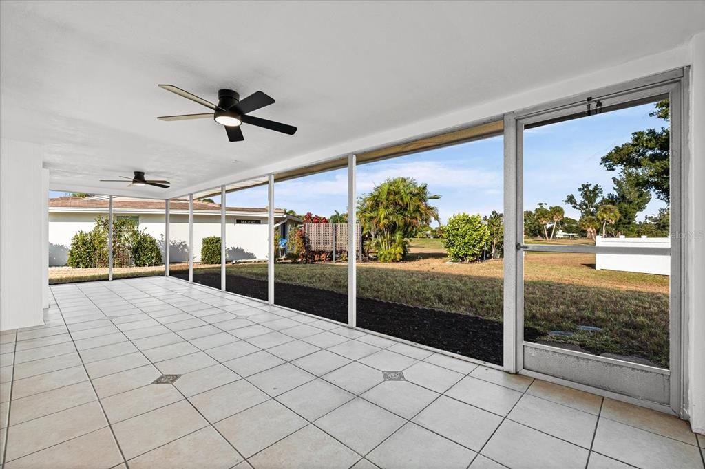 For Sale: $560,000 (3 beds, 2 baths, 1647 Square Feet)