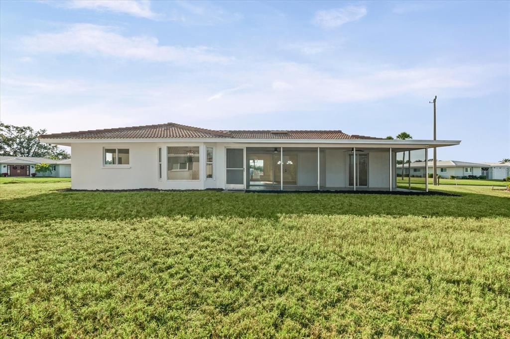 For Sale: $560,000 (3 beds, 2 baths, 1647 Square Feet)