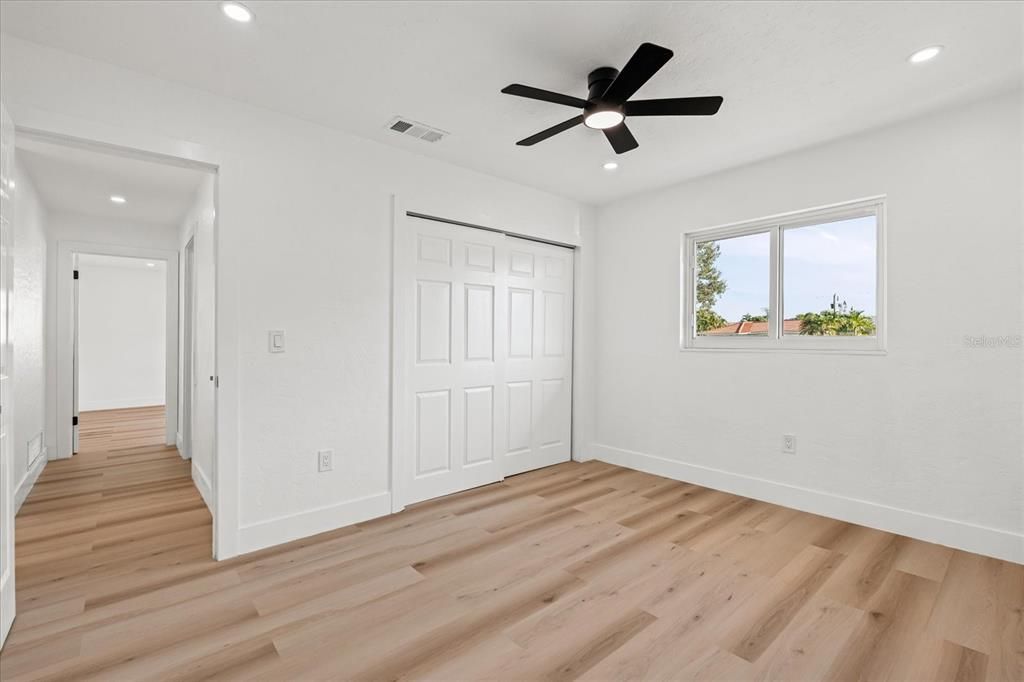 For Sale: $560,000 (3 beds, 2 baths, 1647 Square Feet)