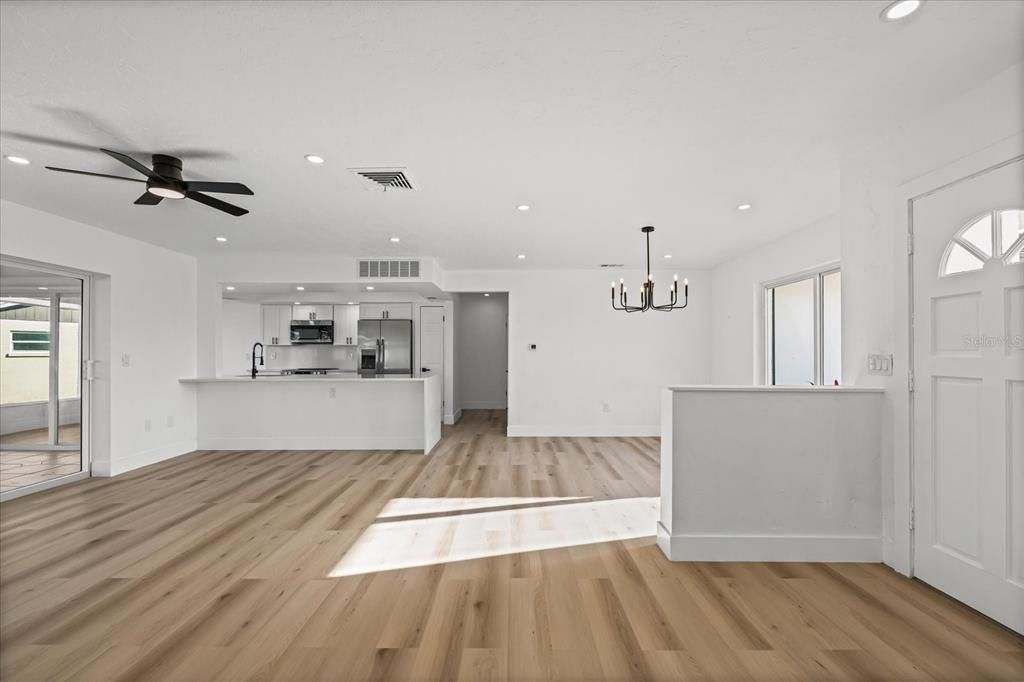 For Sale: $560,000 (3 beds, 2 baths, 1647 Square Feet)